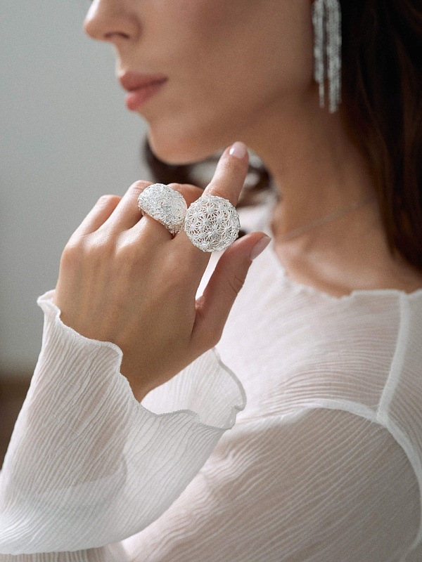 Кольцо объемное с переплетениями